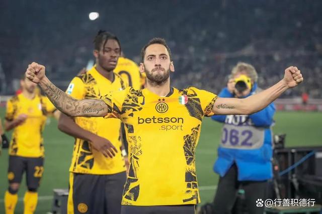 国际足球赛事中的绝佳表现引人注目 国际足球赛事中的绝佳表现引人注目