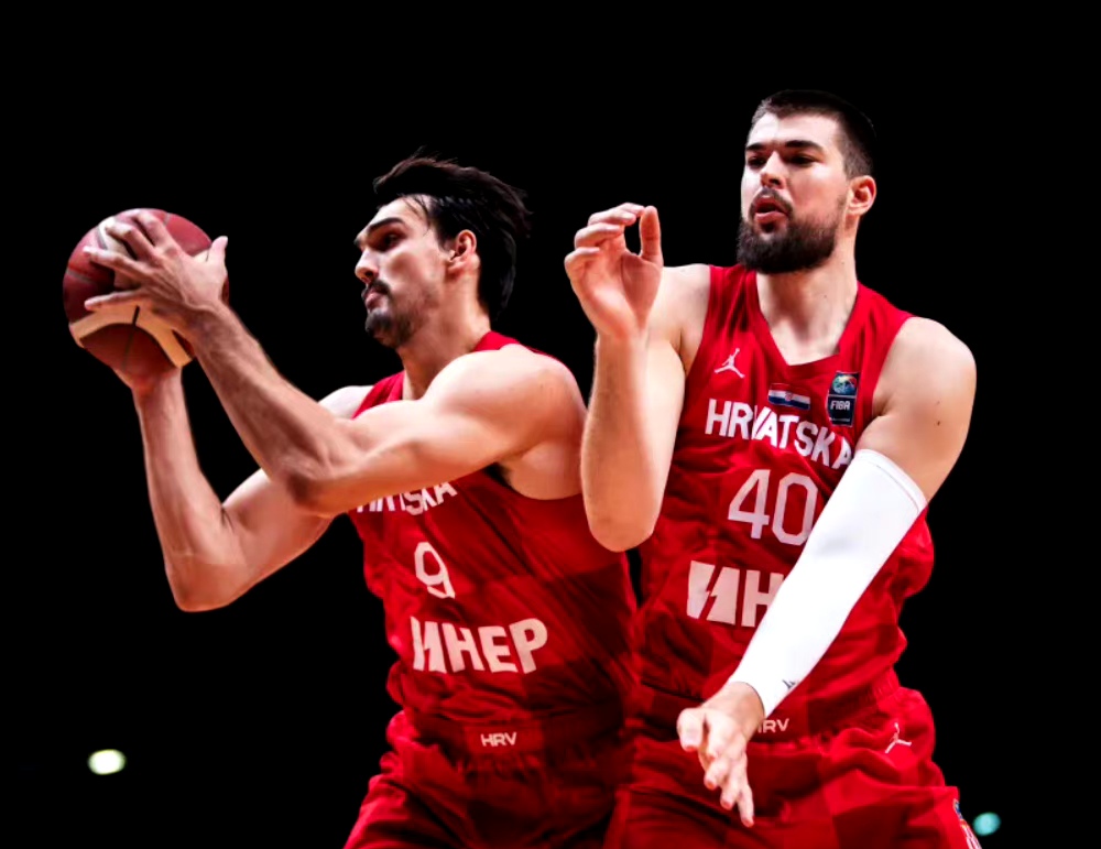 关于克罗地亚大胜斯洛文尼亚，晋级欧锦赛决赛的信息