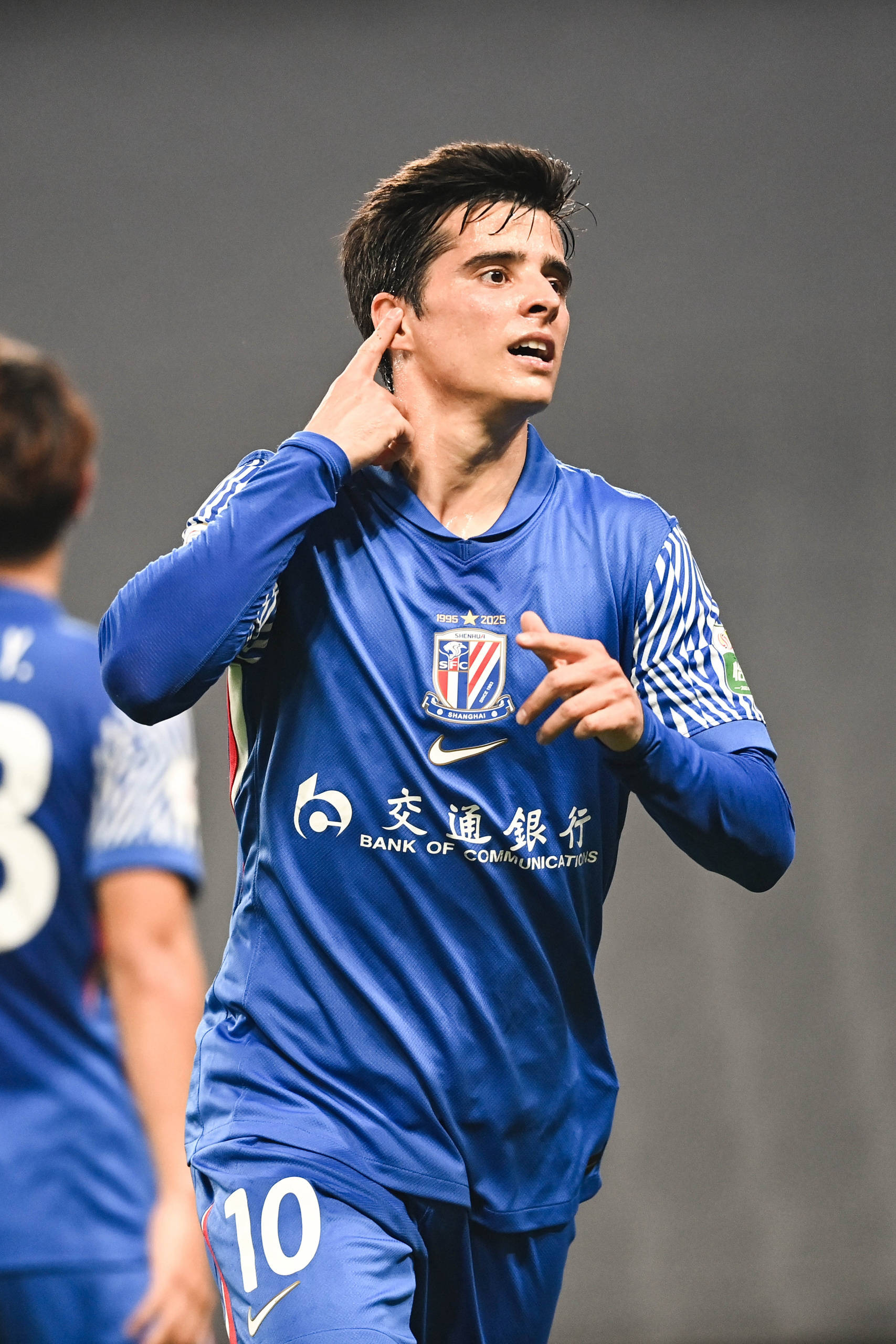 包含上海申花客场逼平卡塔尔尤素茨，保持希望的词条