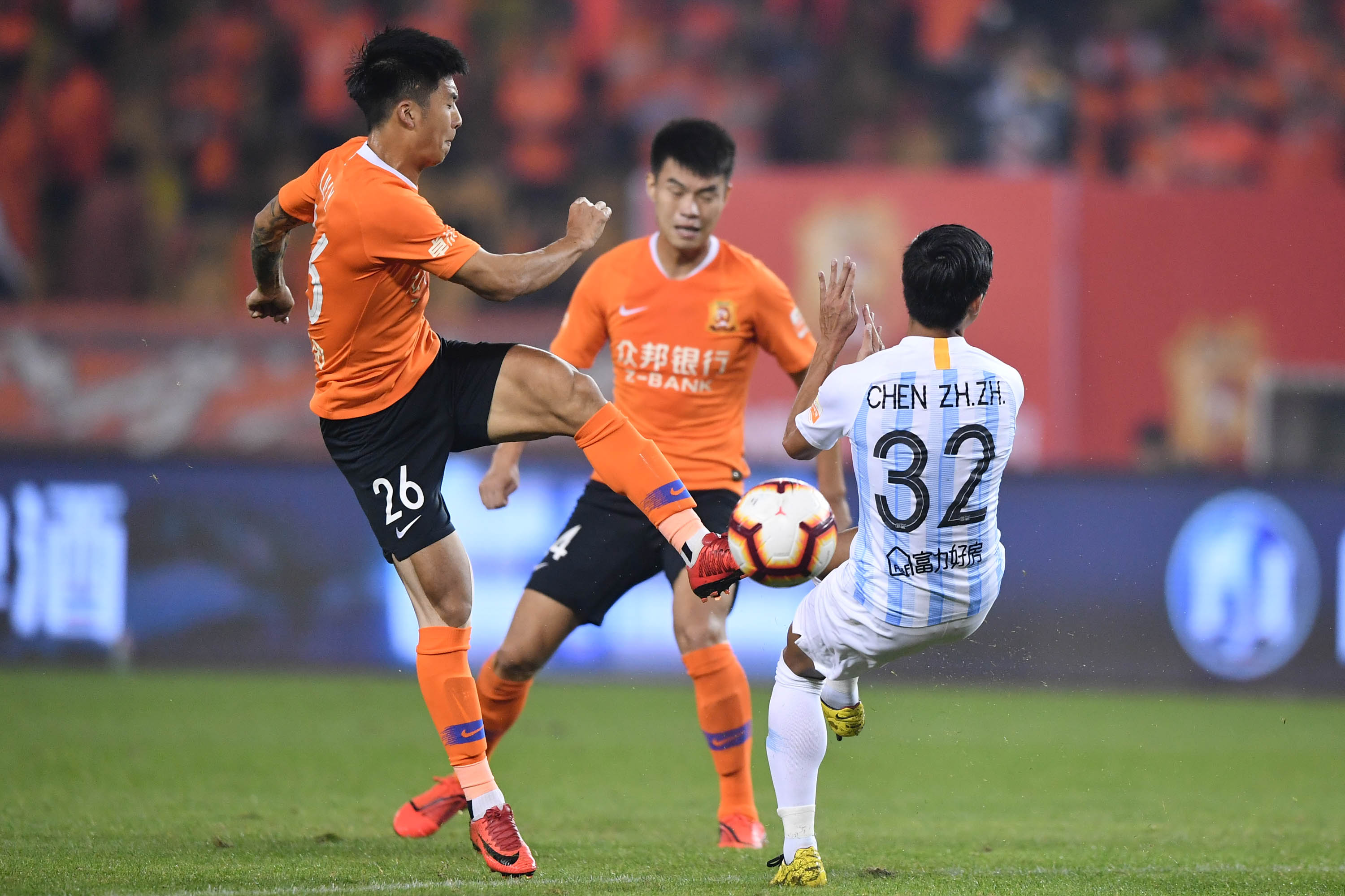 姜允熙进球，广州富力主场获胜