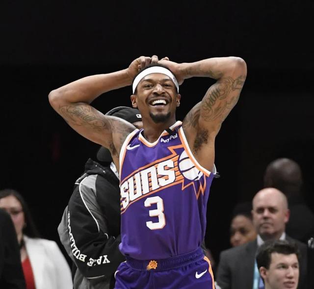 太阳队的新秀逐渐崭露头角,球队未来可期的简单介绍 太阳队的新秀逐渐崭露头角,球队未来可期的简单介绍