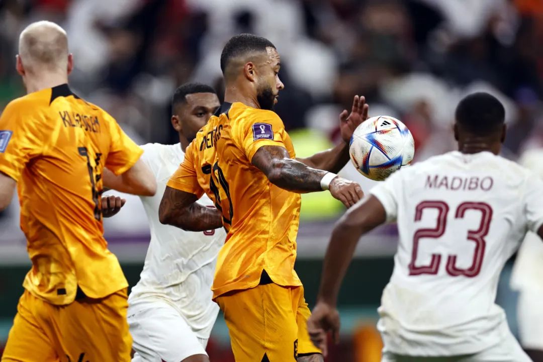 包含欧预赛：摩洛哥胜瑞士，晋级荷兰的词条