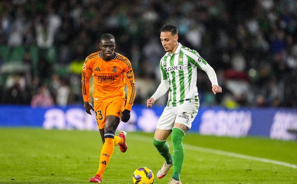 阿贾克斯逆袭莱比锡，实现惊天逆袭