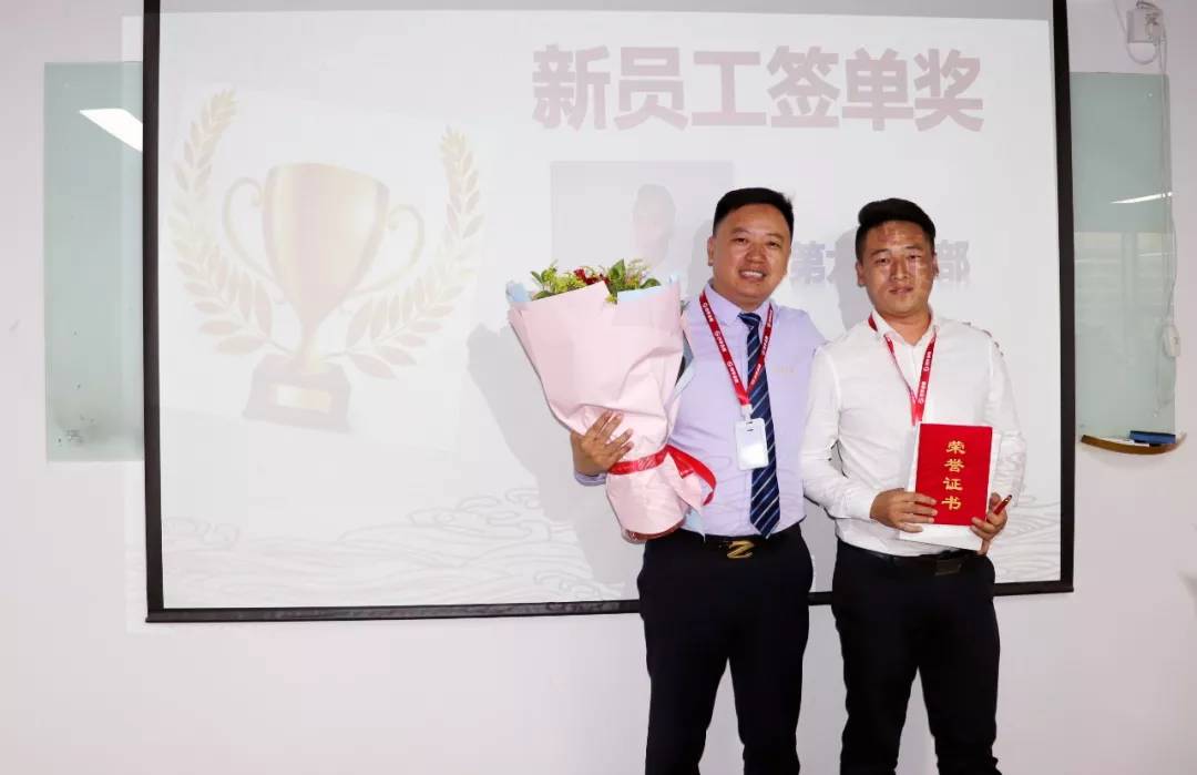 神奇一战，团队团结拼搏夺回冠军