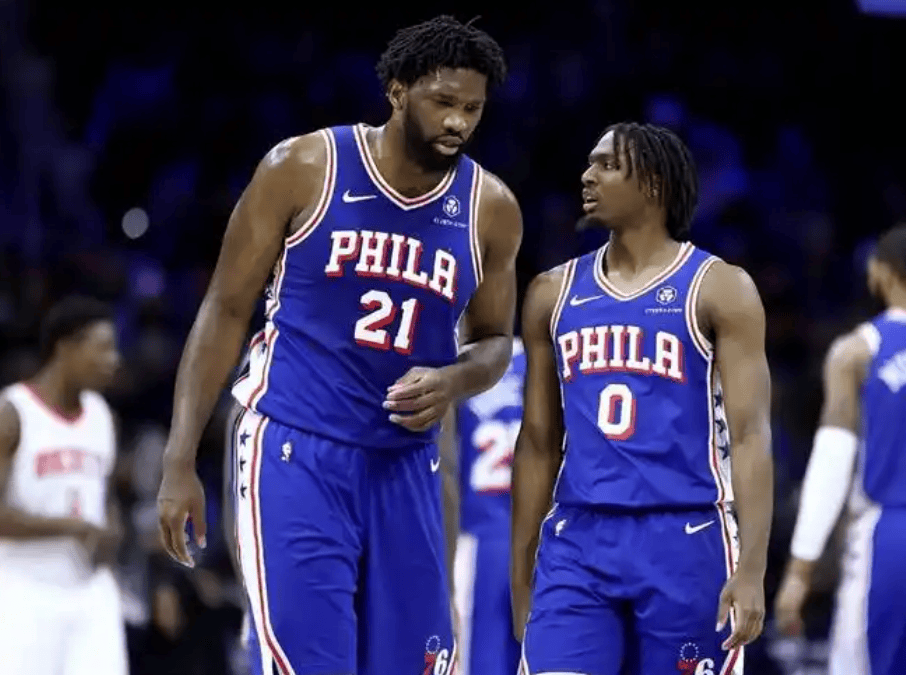 篮网全明星携手砍下+，助球队轻取胜利