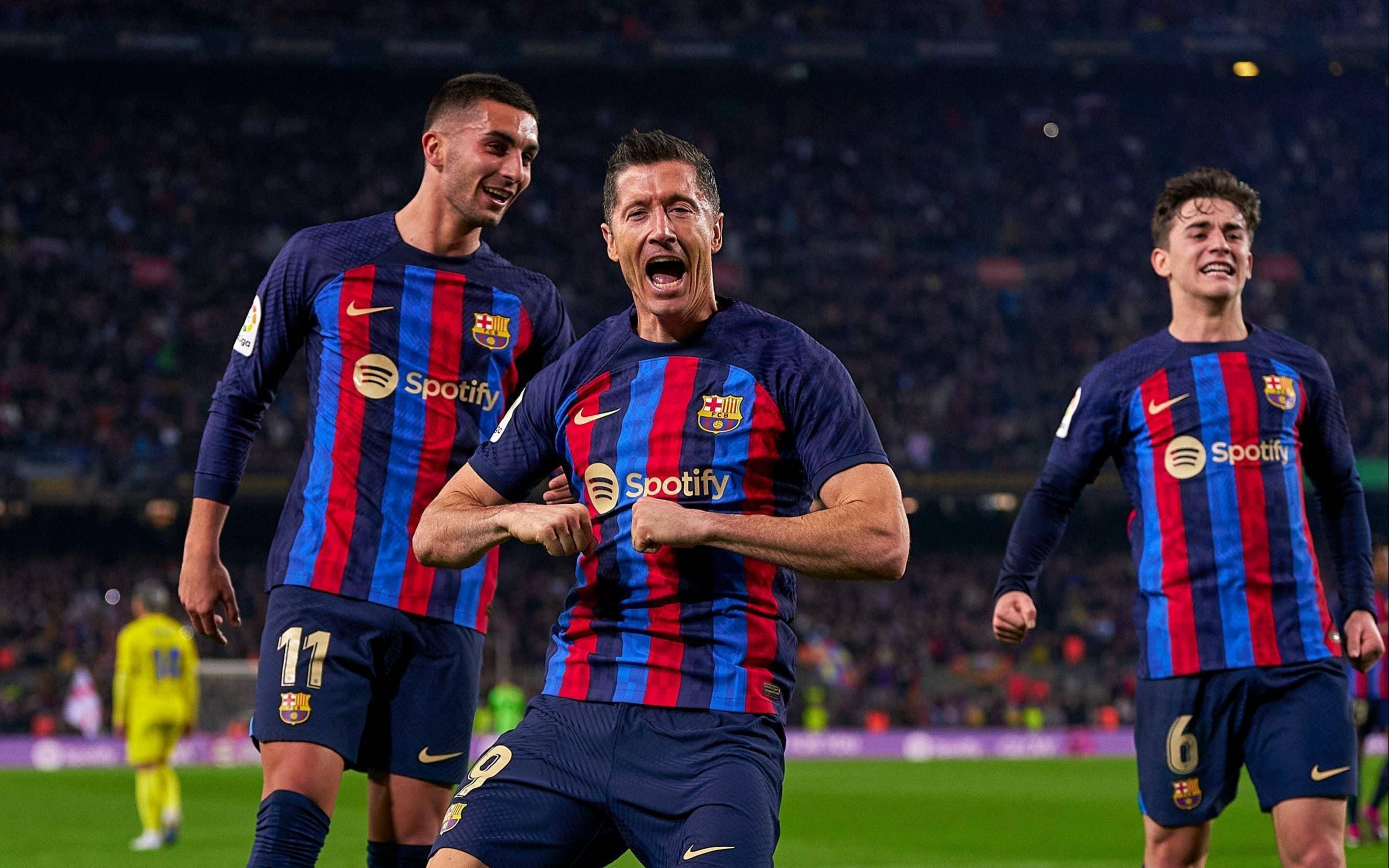 巴塞罗那主场艰难取胜,积分领先优势不减 巴塞罗那主场艰难取胜,积分领先优势不减