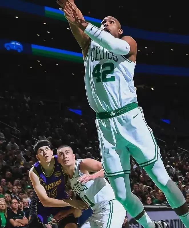 关于凯尔特人豪取八连胜,稳坐榜首位置的信息 关于凯尔特人豪取八连胜,稳坐榜首位置的信息