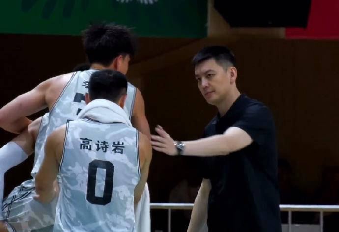 辽宁男篮再次展现实力，取得连胜