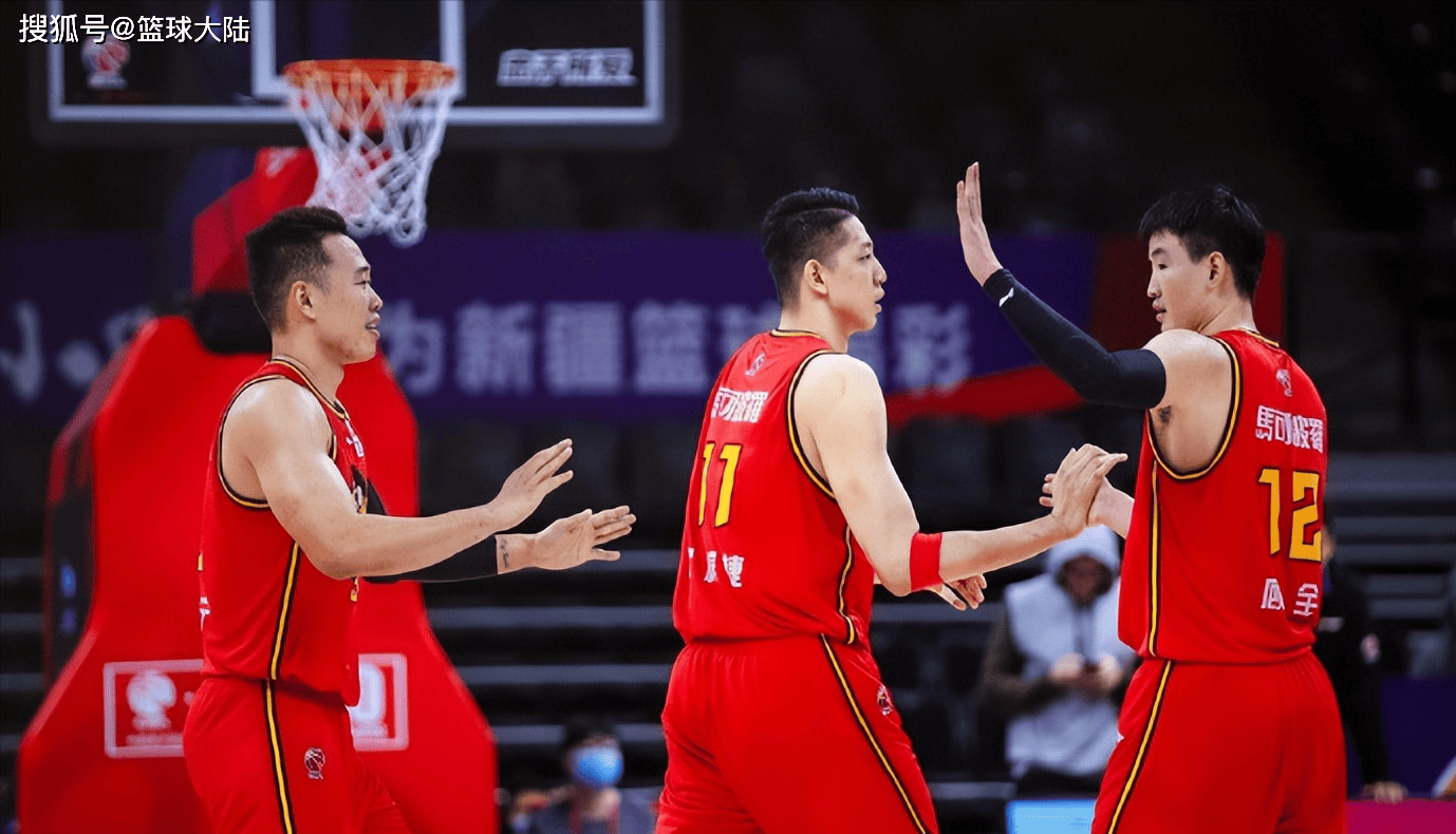 CBA外援内线大战激烈展开，球队冲击冠军的简单介绍