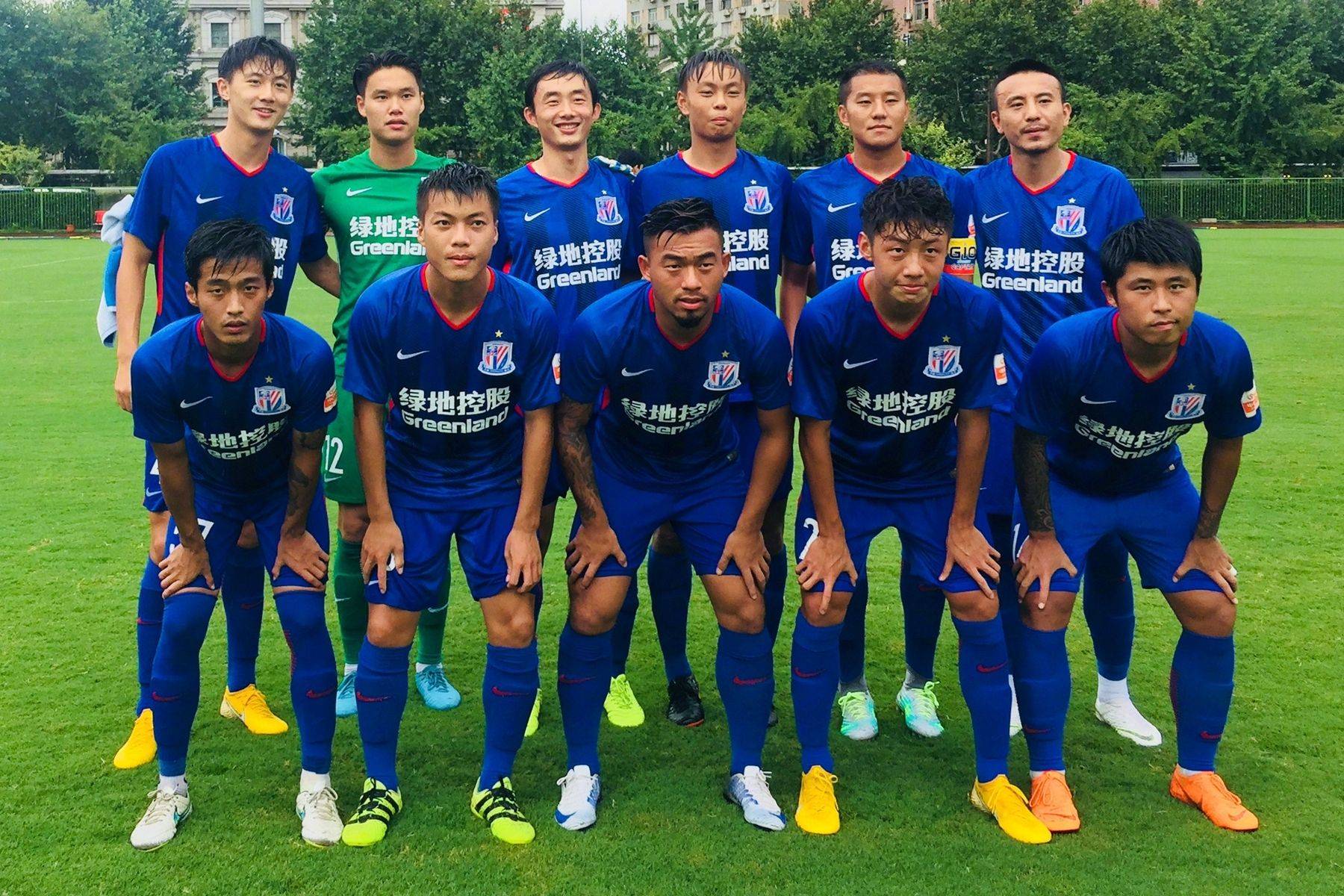 关于强队互相角逐,谁能轻松取胜?的信息 关于强队互相角逐,谁能轻松取胜?的信息