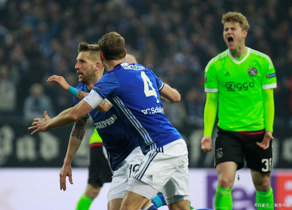 沙尔克04遭遇降级危机,客场负于柏林赫塔形势日益严峻 沙尔克04遭遇降级危机,客场负于柏林赫塔形势日益严峻