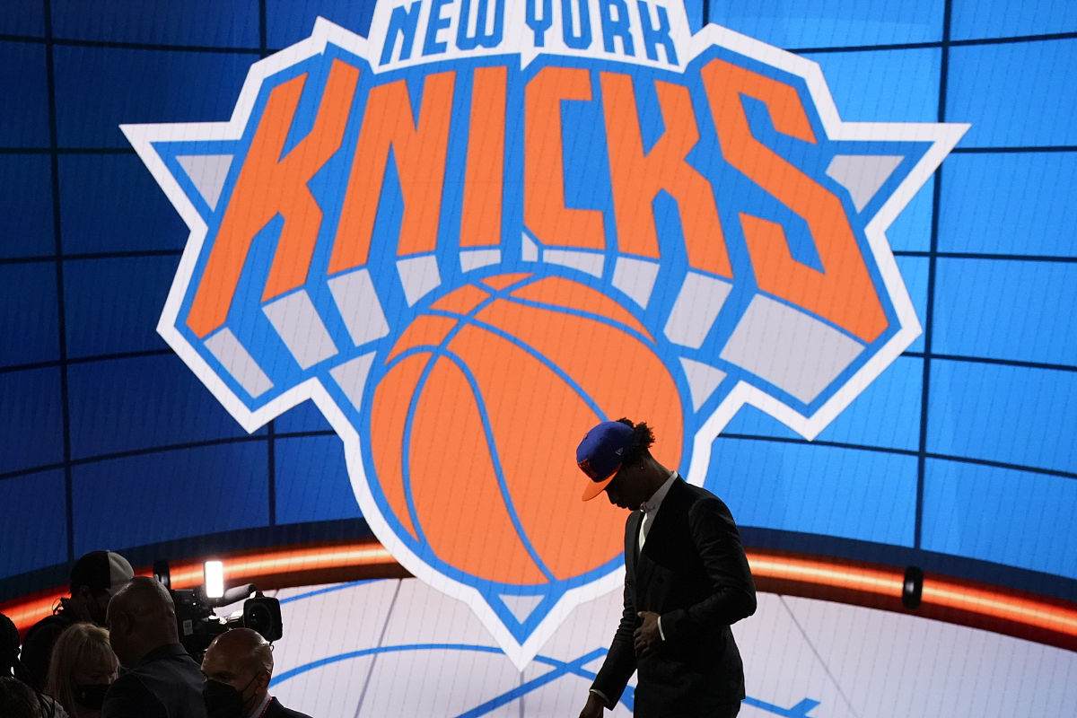 开拓者主场击败国王,全队表现出色 开拓者主场击败国王,全队表现出色